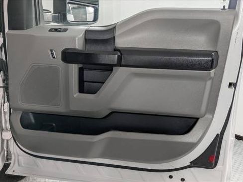 Used 2020 Ford F250 XL w/ Power Equipment Group RWD image 16