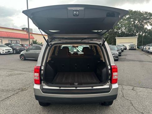 Used 2016 Jeep Patriot Sport AWD/4WD image 15