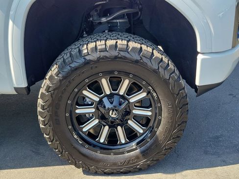 Used 2021 GMC Sierra 1500 AT4 AWD/4WD image 5