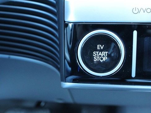 New 2024 Hyundai Ioniq 5 SEL image 35