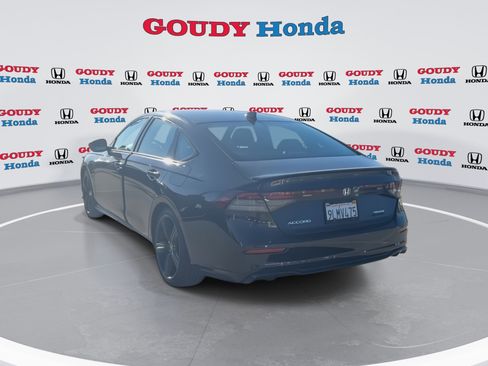 Used 2024 Honda Accord Sport image 7