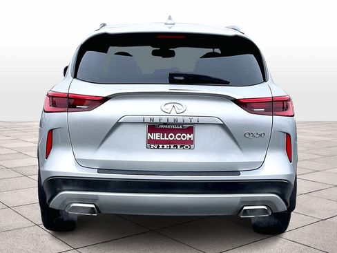 Used 2021 INFINITI QX50 Luxe image 7