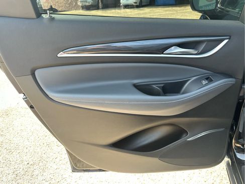 Used 2022 Buick Enclave Essence w/ Experience Buick Package image 45