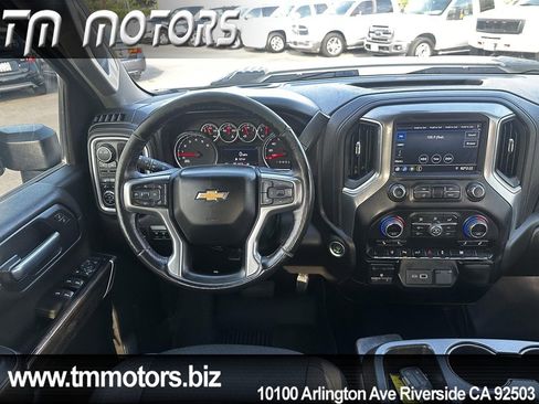 Used 2022 Chevrolet Silverado 2500 LT w/ Convenience Package image 14