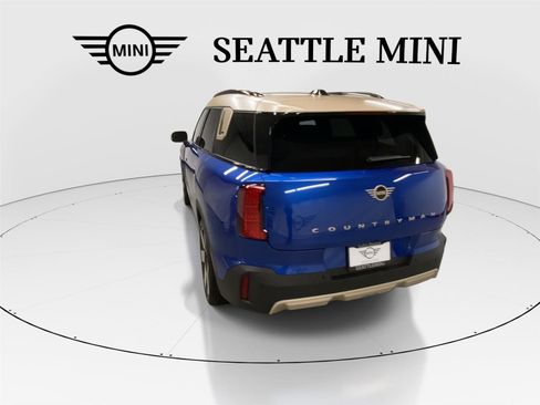 Certified 2025 MINI Cooper Countryman S w/ Comfort Package Max image 9