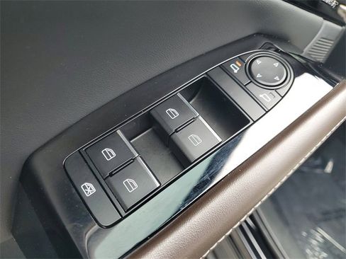 Certified 2025 MAZDA CX-30 2.5 Turbo w/ Premium Package image 21