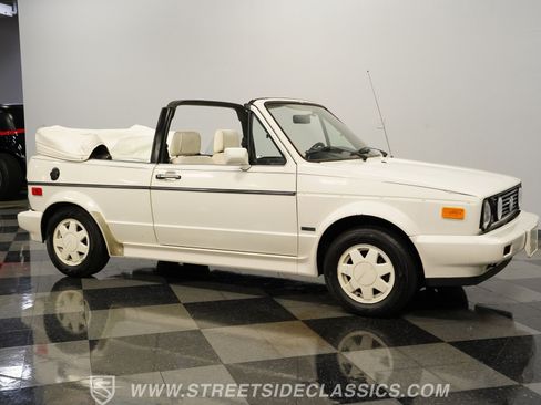 Used 1988 Volkswagen Cabriolet FWD image 16