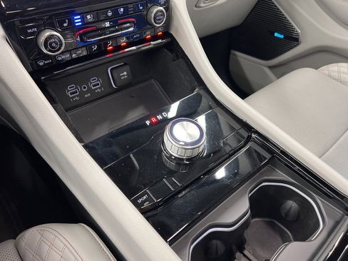 Used 2022 Jeep Grand Cherokee L Summit w/ Advanced Protech Group IV image 21