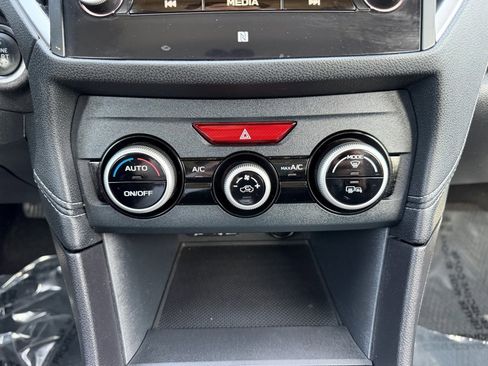 Used 2023 Subaru Impreza 2.0i Limited image 23