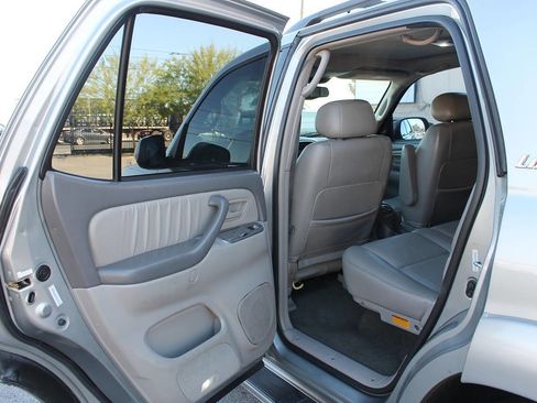 Used 2003 Toyota Sequoia Limited RWD image 23