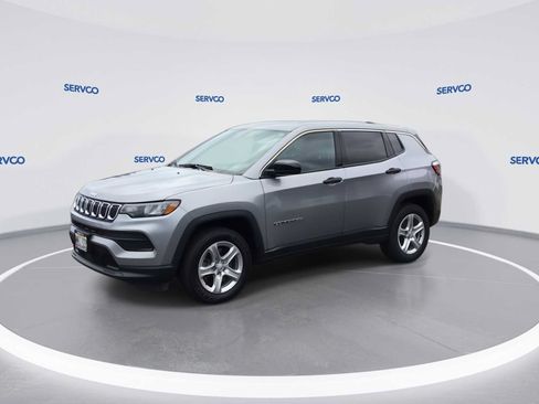 Used 2023 Jeep Compass Sport AWD/4WD image 4