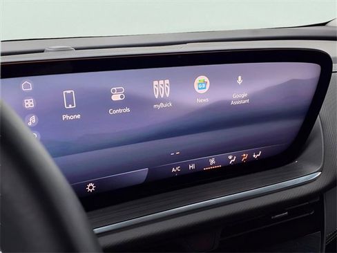 Used 2025 Buick Envision Preferred image 12