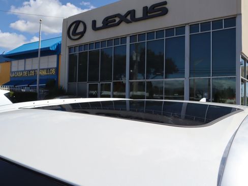 New 2026 Lexus UX 300h FWD image 9