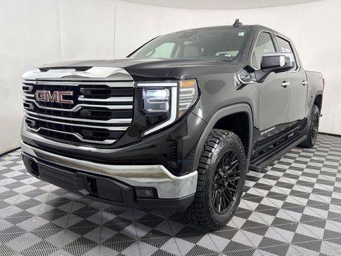 Certified 2026 GMC Sierra 1500 SLT AWD/4WD image 3
