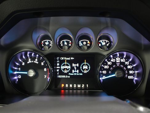 Used 2016 Ford F250 Lariat w/ Chrome Package AWD/4WD image 14