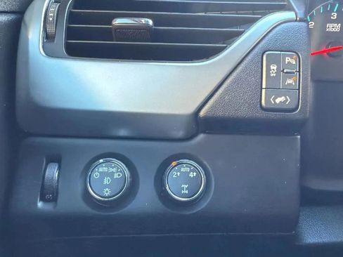 Used 2016 Chevrolet Tahoe LT image 14