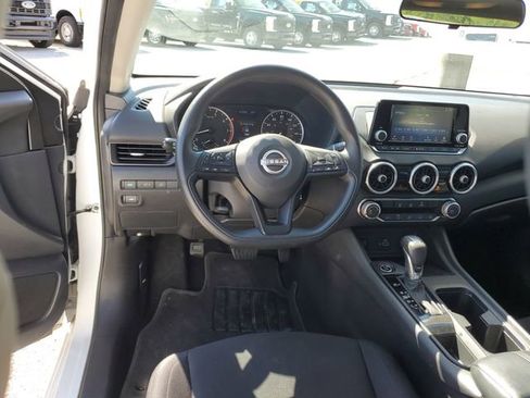 Used 2024 Nissan Sentra S FWD image 11
