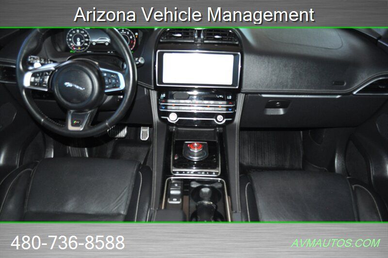 Used 2020 Jaguar F-PACE S AWD/4WD image 3