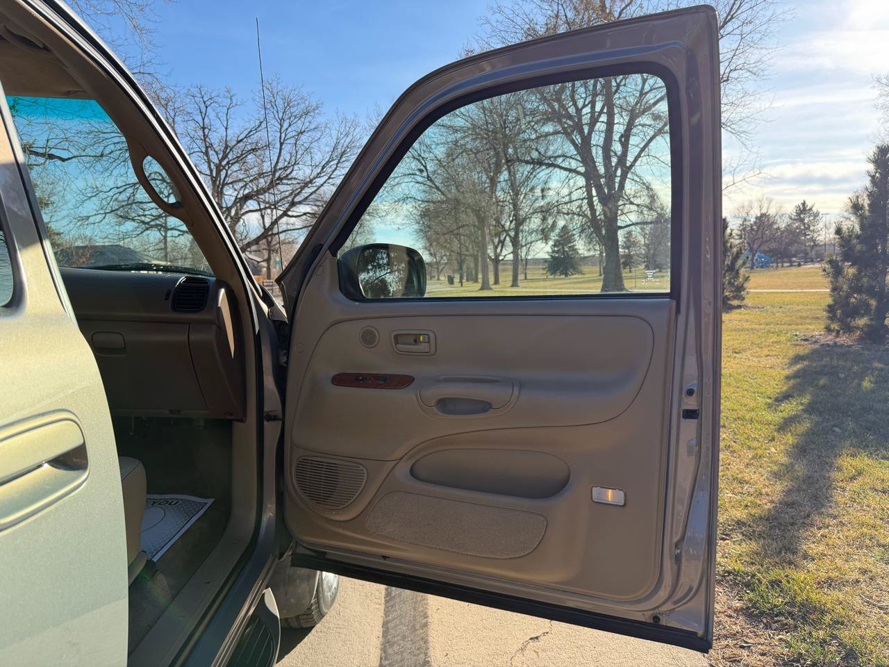 Used 2000 Toyota Tundra Limited AWD/4WD image 17