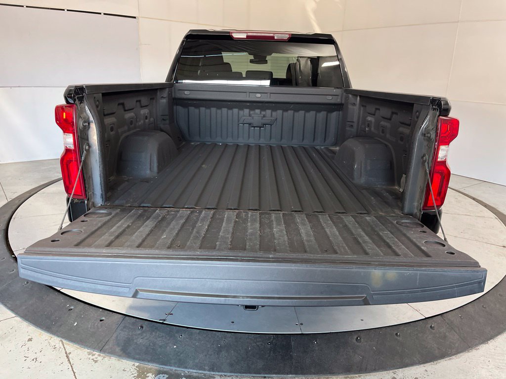 Used 2023 Chevrolet Silverado 1500 RST w/ Redline Edition AWD/4WD image 12