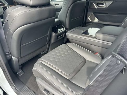 New 2026 INFINITI QX80 Autograph w/ Premium Cargo Package AWD/4WD image 20