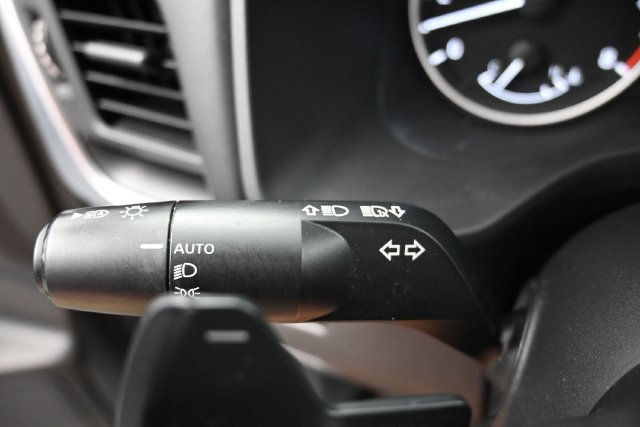 Used 2024 Nissan Rogue S AWD/4WD image 30