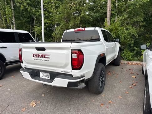 Used 2024 GMC Canyon Elevation w/ Convenience Package RWD image 11