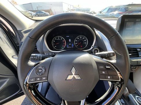 Used 2024 Mitsubishi Eclipse Cross SE image 30