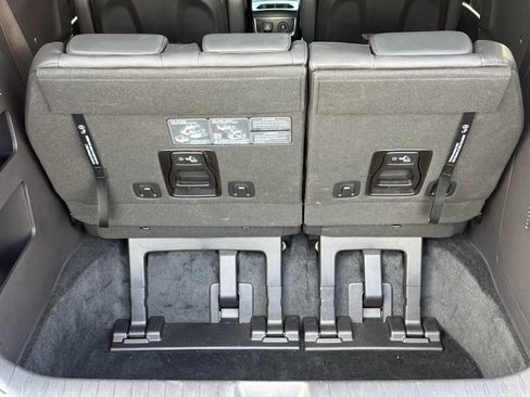 Used 2025 Kia Carnival SX Prestige FWD image 39