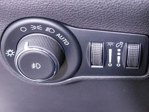 New 2026 Jeep Compass Latitude AWD/4WD image 19