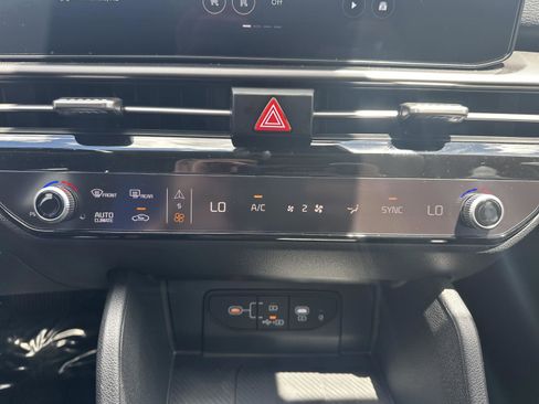 New 2026 Kia Sportage SX image 22