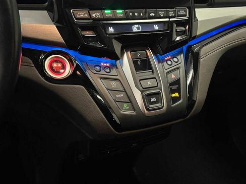 Used 2020 Honda Odyssey Elite image 22