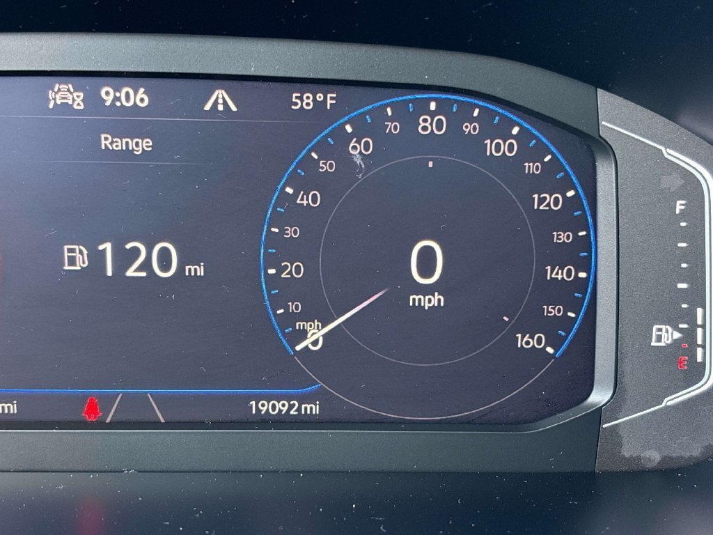 Certified 2024 Volkswagen Taos SEL AWD/4WD image 22