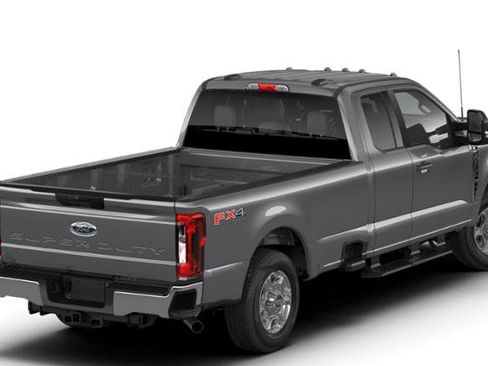 New 2026 Ford F350 XLT w/ FX4 Off-Road Package image 3