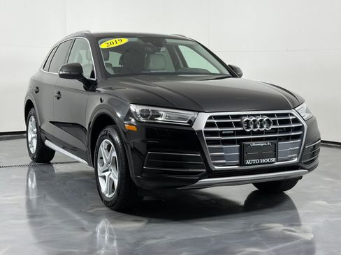 Used 2019 Audi Q5 2.0T Premium AWD/4WD image 3