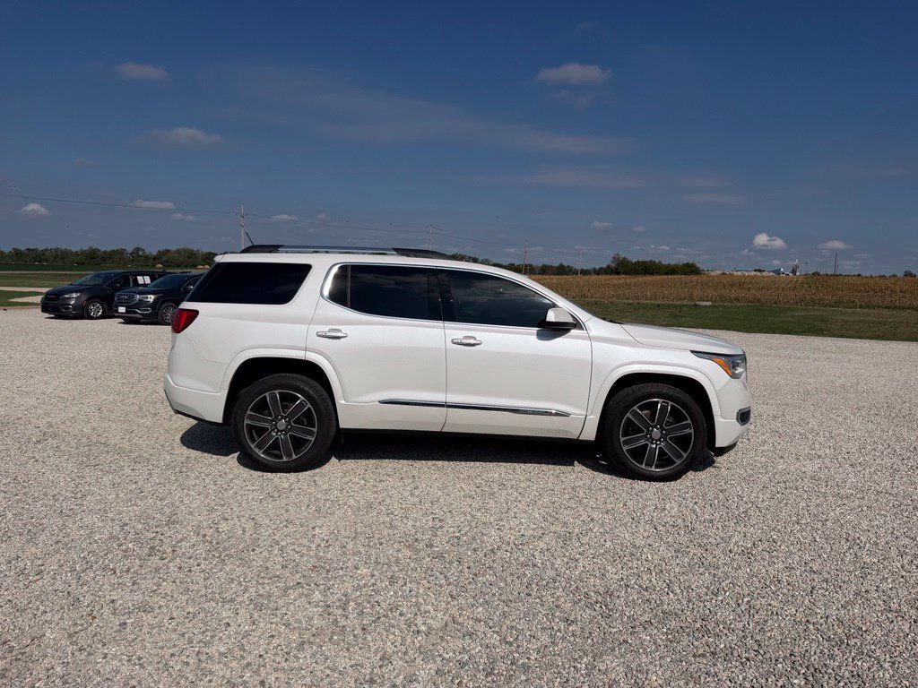 Used 2018 GMC Acadia Denali AWD/4WD image 2
