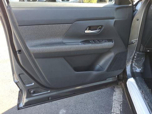 New 2026 Nissan Kicks SV image 10