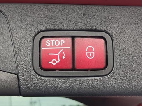 Used 2021 Mercedes-Benz GLB 250 image 13