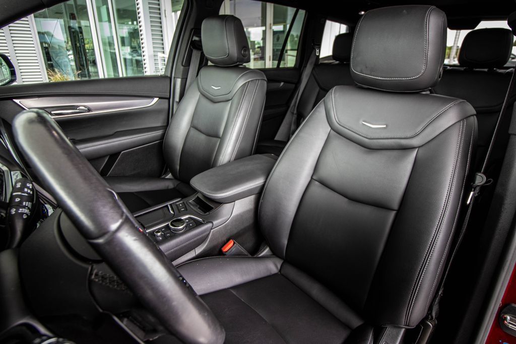 Used 2023 Cadillac XT6 Luxury FWD image 25