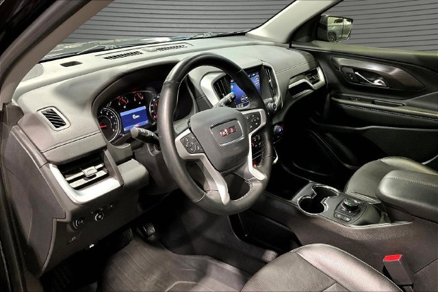 Used 2023 GMC Terrain SLT w/ Elevation Edition FWD image 15