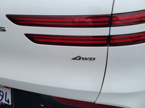 Certified 2026 Genesis GV70 2.5T Advanced AWD/4WD image 5