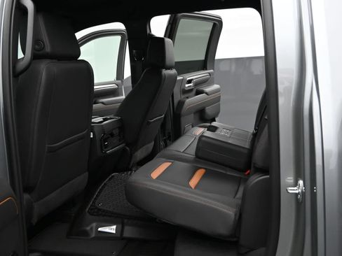 New 2026 GMC Sierra 2500 AT4 AWD/4WD image 16