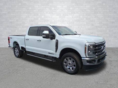 Used 2026 Ford F350 Lariat w/ Chrome Package AWD/4WD image 2