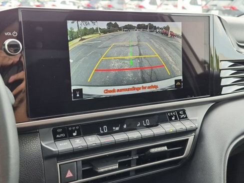 Used 2025 Toyota Camry XSE FWD image 14