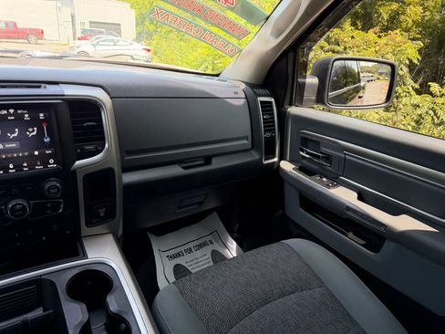 Used 2020 RAM 1500 Classic SLT w/ Luxury Group AWD/4WD image 31