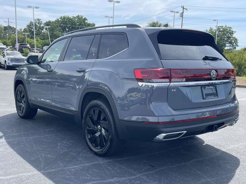 Certified 2026 Volkswagen Atlas SE w/ Panoramic Sunroof Package FWD image 5