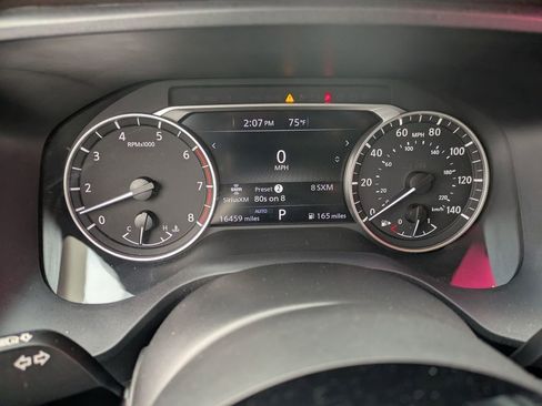 Used 2023 Nissan Rogue SV image 15