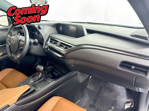 Used 2020 Lexus UX 200 image 50