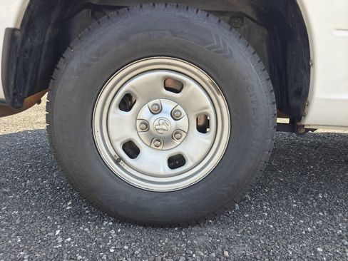 Used 2018 RAM 1500 ST RWD image 13