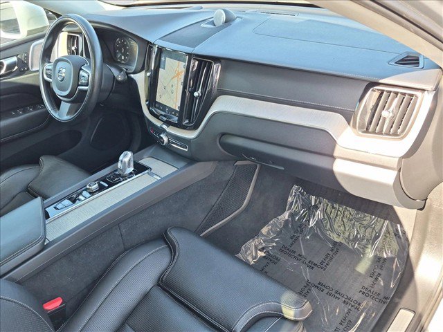 Used 2018 Volvo XC60 T8 Inscription w/ Luxury Seat Package AWD/4WD image 24